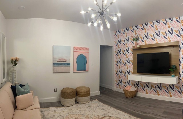 Chic 1-bedroom 1-bath house with AC and WiFi in the heart of Atlanta