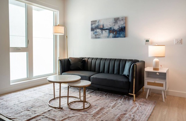 Chic 1-bedroom apartment with AC, fitness room in fabulous San Francisco
