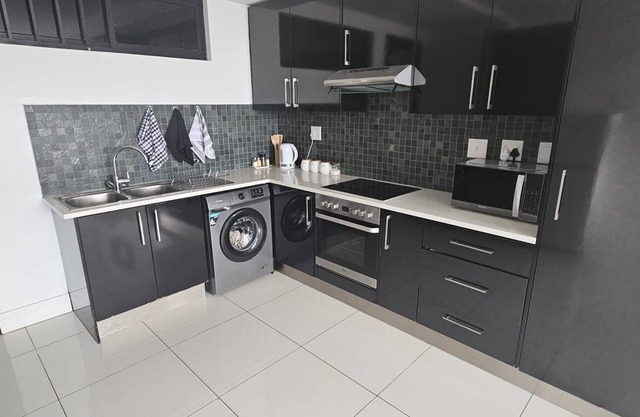Chic 2-bedroom apartment with WiFi, gym in awesome central Windhoek.