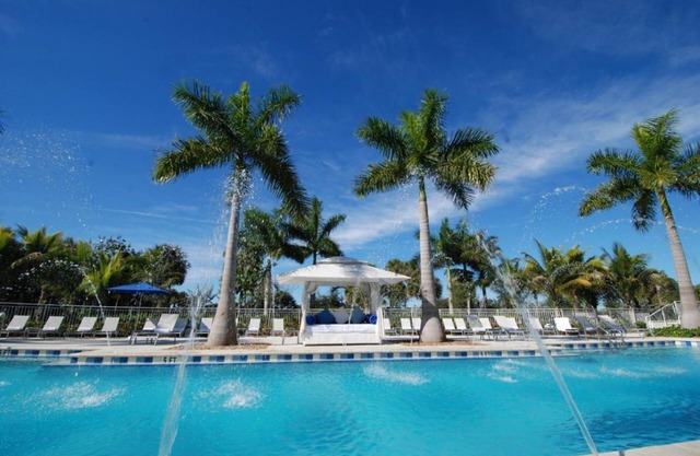 Chic and Modern Living in Miami! Outdoor Pool | Close to Miami Int'l Airport