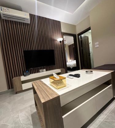 Chic Apartments For Rent ave2-6