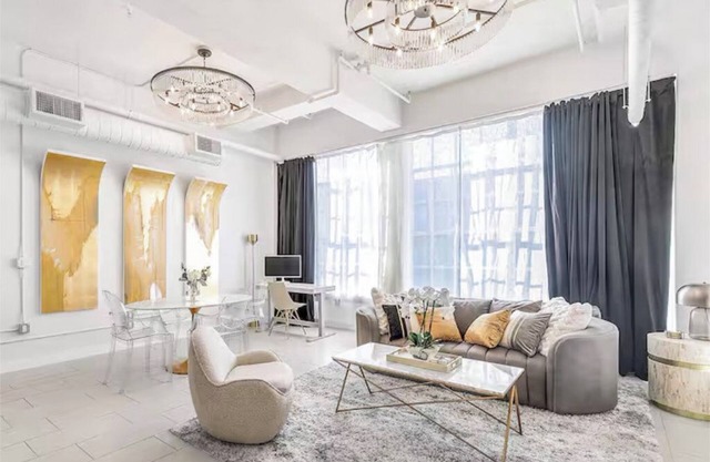 Chic DTLA 1-bedroom sleeps 4 with Rooftop Pool and Free Parking