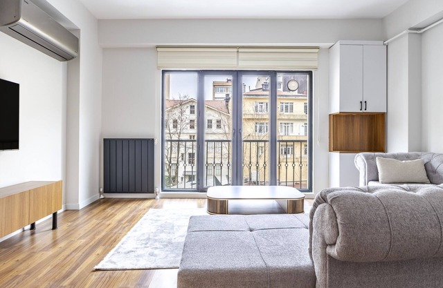 Chic Flat in Nisantasi - Adjacent to City's Mall