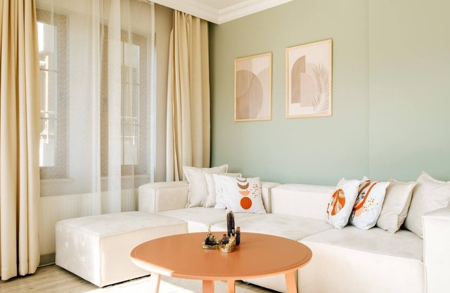 Chic Flat with Stunning View 10 min to VadIstanbul