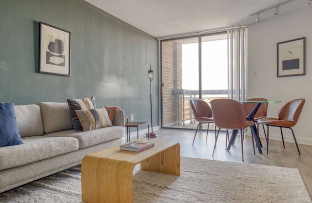 Chic Foggy Bottom 2BR w/ W/D + Gym near World Bank + metro by Blueground