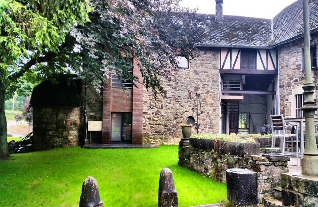 Chic Mansion in Robertville