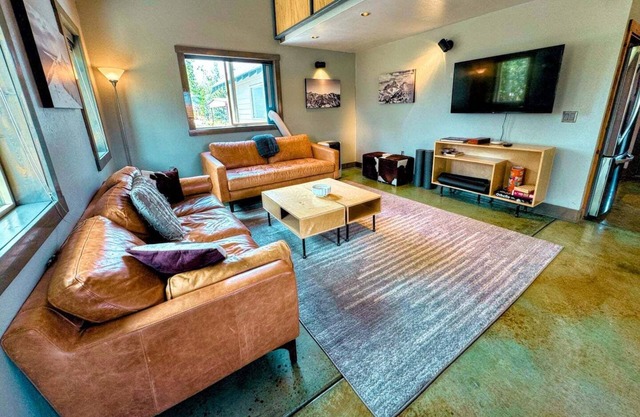 Chic Mountain Home in Driggs, Near Grand Targhee w/Hot Tub
