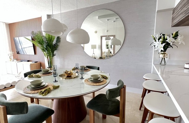 Chic Penthouse in the heart of Miami amazing Ocean and Sunset view