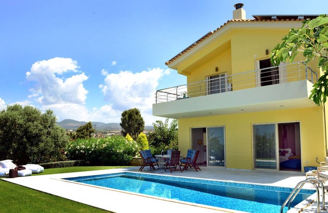 Citron Pale luxury Villa, Dimitras Villas, Kalo Nero Beach, Messinia