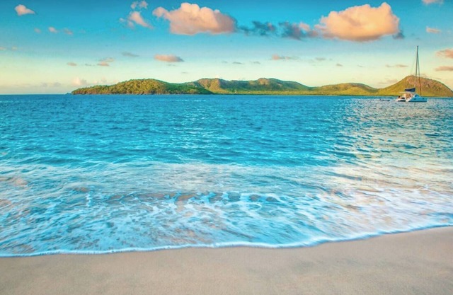City and Sea: Antiguan Retreat