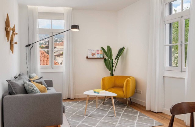 City break in Funchal - Queimada Lodges 3C