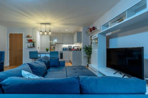 City Center Apt: Harbour Views & Projector Cinema