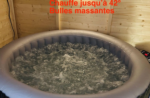 City center Jacuzzi Overhead projector Terrace Breakfast Love Room