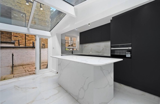City Chic London Apartment With 2 Bedrooms