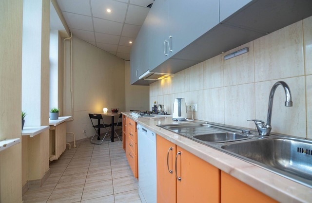 City-comfort 4-bedroom flat