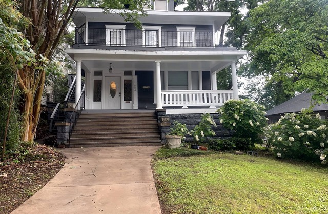 City Lights UAB Cozy 1-Bedroom Getaway