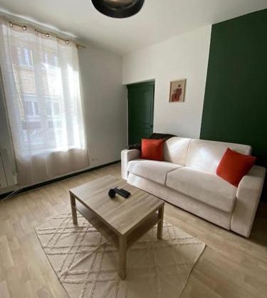 City Nest Cosy et Spacieux