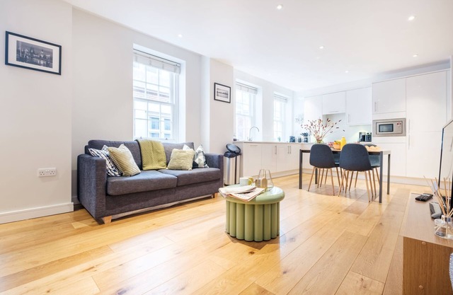 City of London Cosy 2 Bedroom