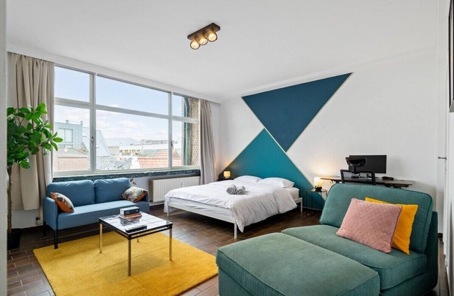 City Studio+FREE Parking+Elevator