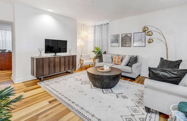 City View Oasis: Downtown with 3 FREE Parking Spots & 3 Balconies!