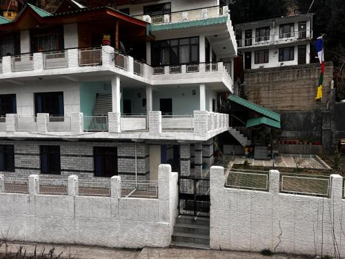 Civil Roll Lodge