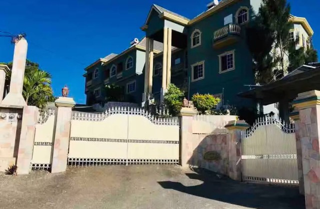 Clandon Ridge Townhouse
