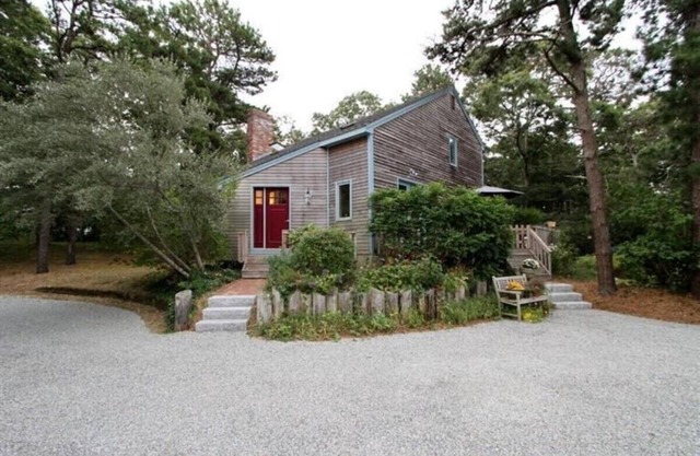 Classic Cape: Huge Yard, Walk to Beaches, Brewster Flats, Restaurants & Bars