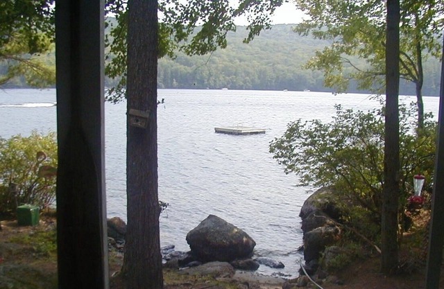 Classic Cottage With Screened Porch And Sandy Beach