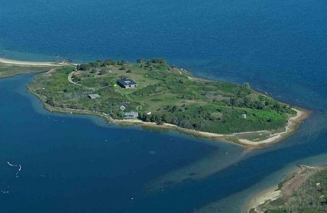 Classic Modern House on its Own Point of Land with Astounding Views