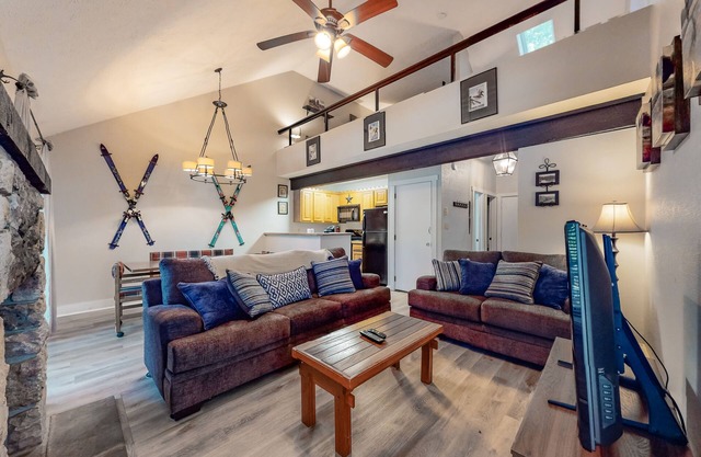 Classic ski-in/out townhouse & loft with deck, gas grill, and private W/D