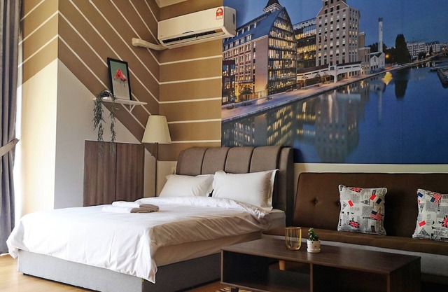 Classic Theme Studio l Country Garden Danga Bay