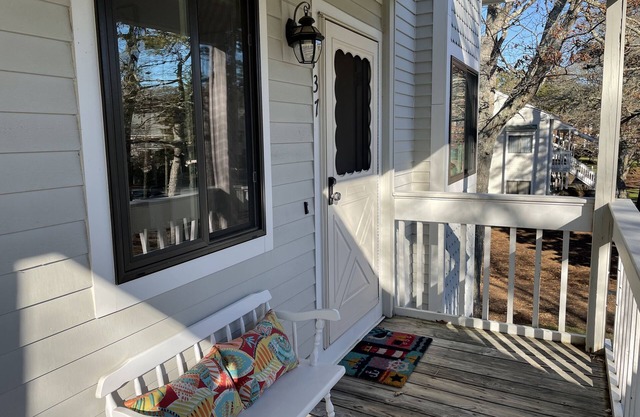 Classy, Comfy, and Convenient with AC & Pool Access