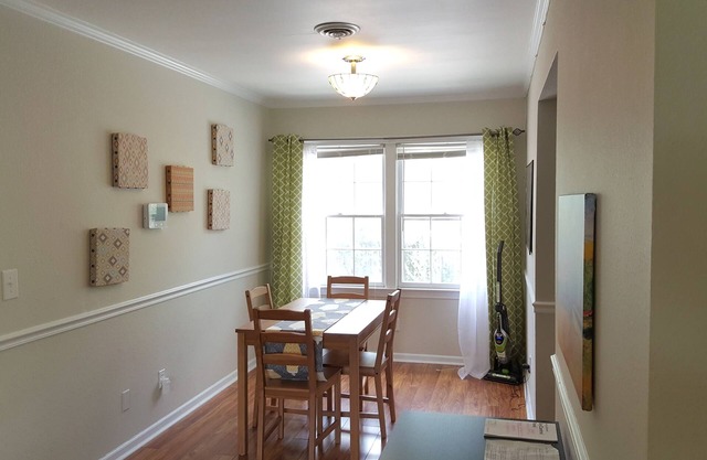 Clean and cozy 2 bedroom near hospitals, USC, and Fort Jackson