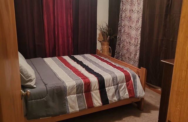 Clean and cozy 3 bedroom home