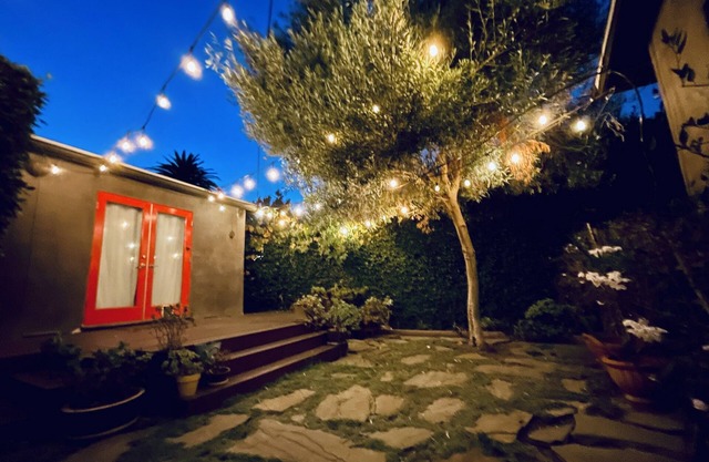 Clean energy wi-fi whole home + garden retreat in coveted Culver City