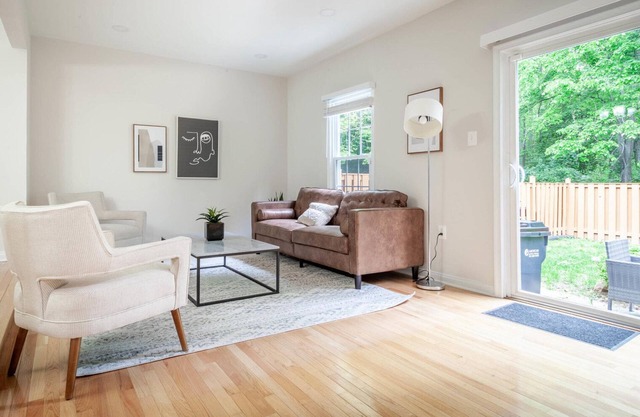 Clean Fairfax 3BR w/W/D, close to Nationals Park, by Blueground