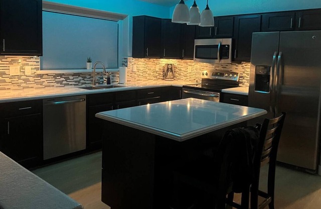 Clean & Simple Luxury in North Central Phoenix.