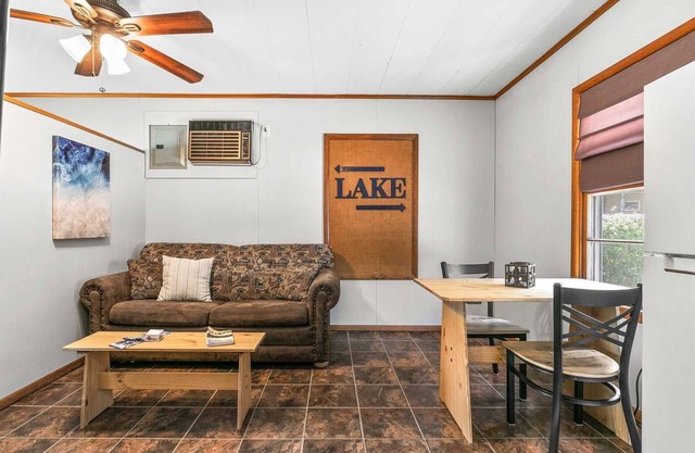 Clear Water Cabin 3 - Bring Your Boat, Enjoy The Swim Dock, Kayaks, Pool, and Views! | 3