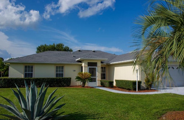 Close to bike trail and golf course- Comfort - 3 bedroom