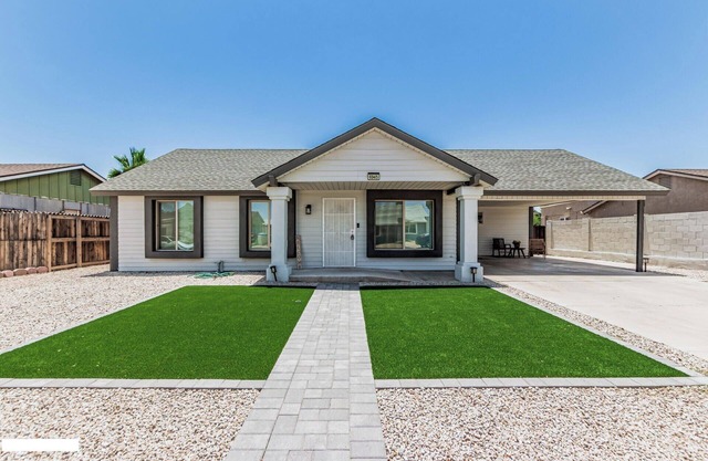 Close to Camelback Ranch, StateFarm Stadium, Westgate, and Event-Concert Venues