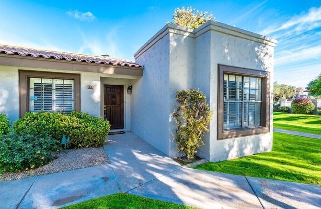 Close to Heated Pool, Tennis, and 25 mile All-Purpose Trail, Pet Friendly, Family Friendly