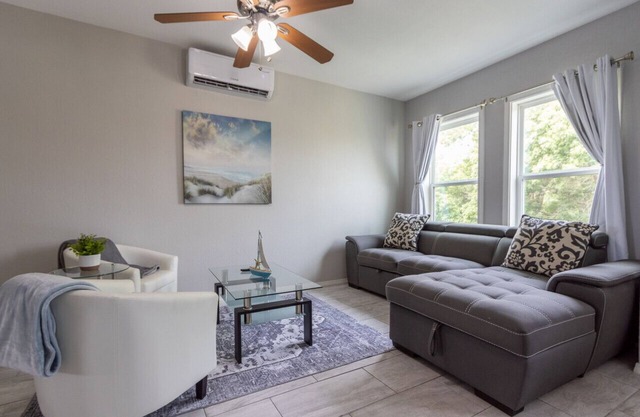 Close to the beach, Strand District & shared BBQ grill