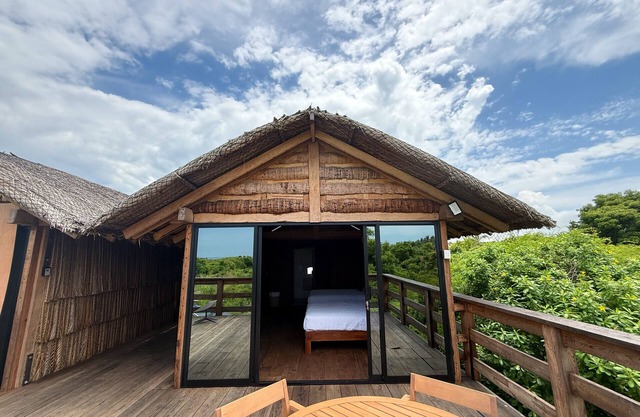 Coastal Retreat for 4 Celestino Gazca