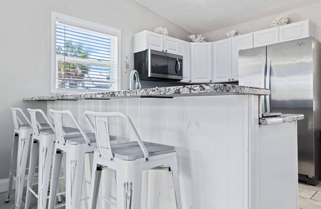 Coastal 2BR Retreat Near Golf, Breweries & Beaches – Walk to Dining & Enjoy Local Adventures!