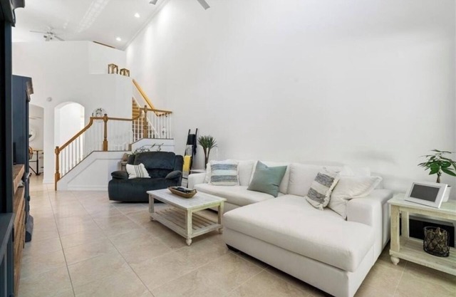 Coastal Dream Home With Loft: 2/2.5/2 Car Garage Retreat Near the Sea