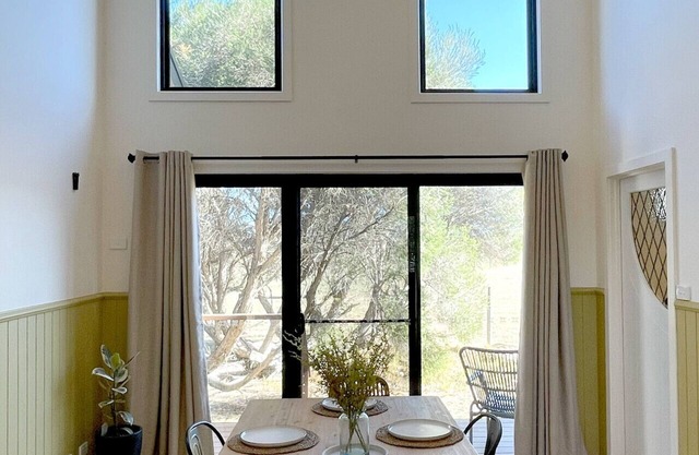 Coastal Farmhouse: The cottage