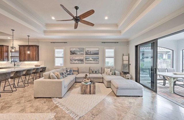 Coastal Naples Getaway about 2 Mi to Beaches!
