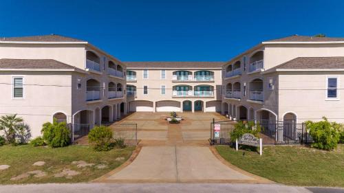 Coastal Townhouse - TX Retreat