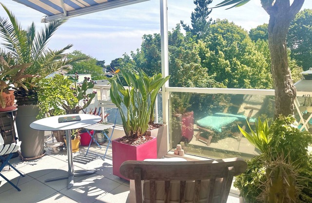 COCOONING APARTMENT, BEAUTIFUL TERRACE + BIKES : NEAR🏖️ 2 BEAUTIFUL BEACHES and PORT