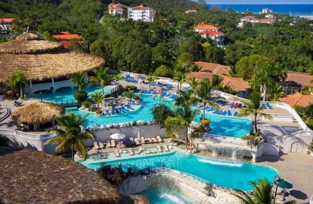 COFRESI PALM BEACH & SPA ALL-INCLUSIVE RESORT - PUERTO PLATA - 4 Star Hotel